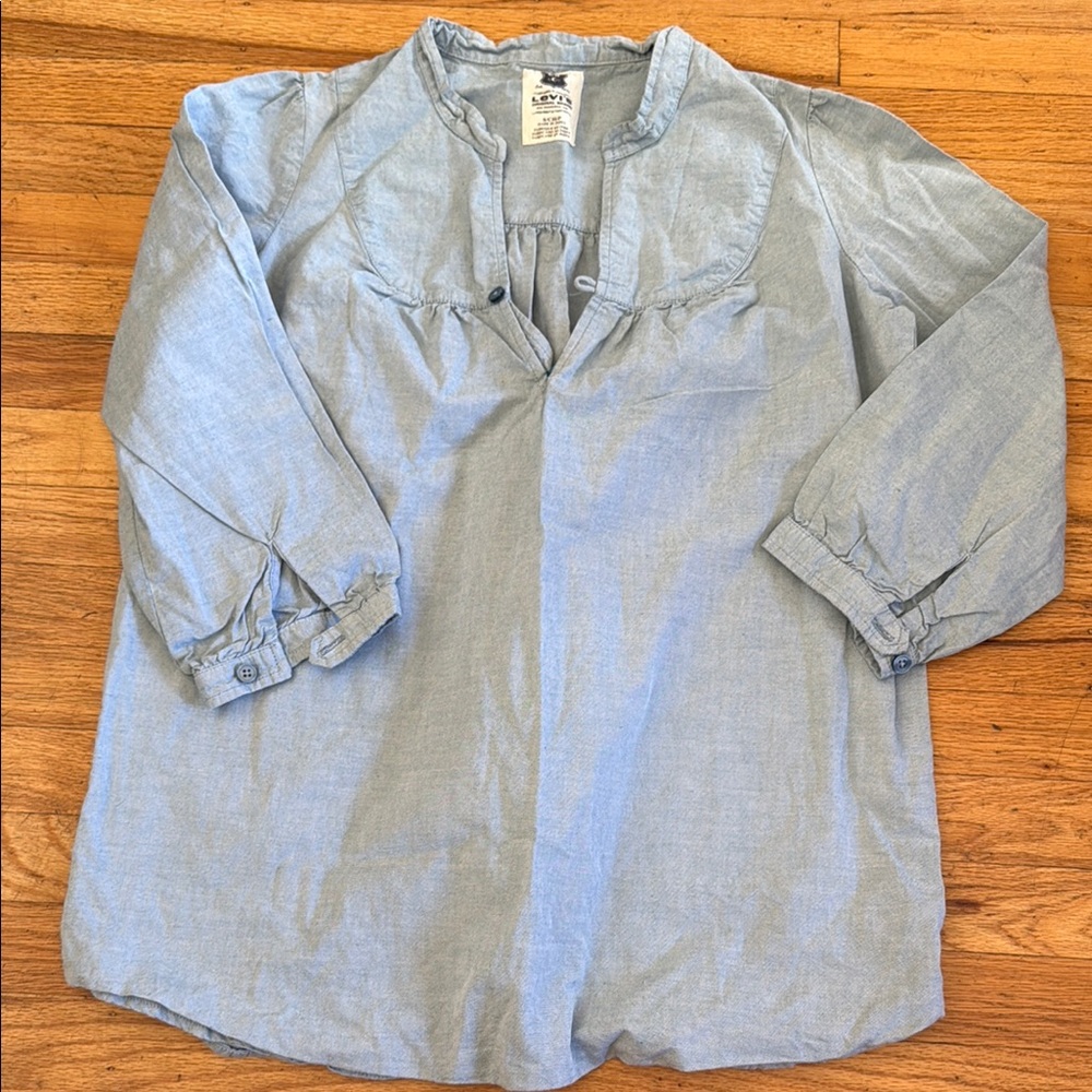 Women’s Levi’s Blue denim Shirt Vintage